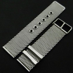 Mesh bracelet with folding clasp